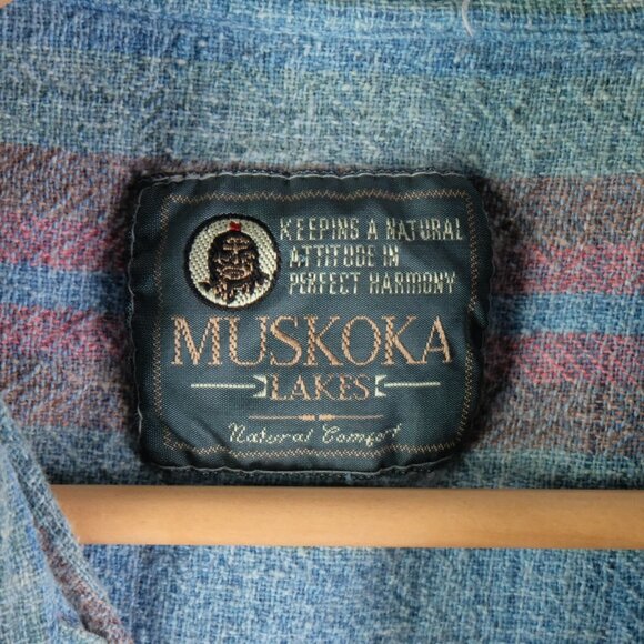 Muskoka Lakes Shirt Mens Laqrge Blue Red Striped Button Up Textured Vintage 90s - Picture 6 of 8